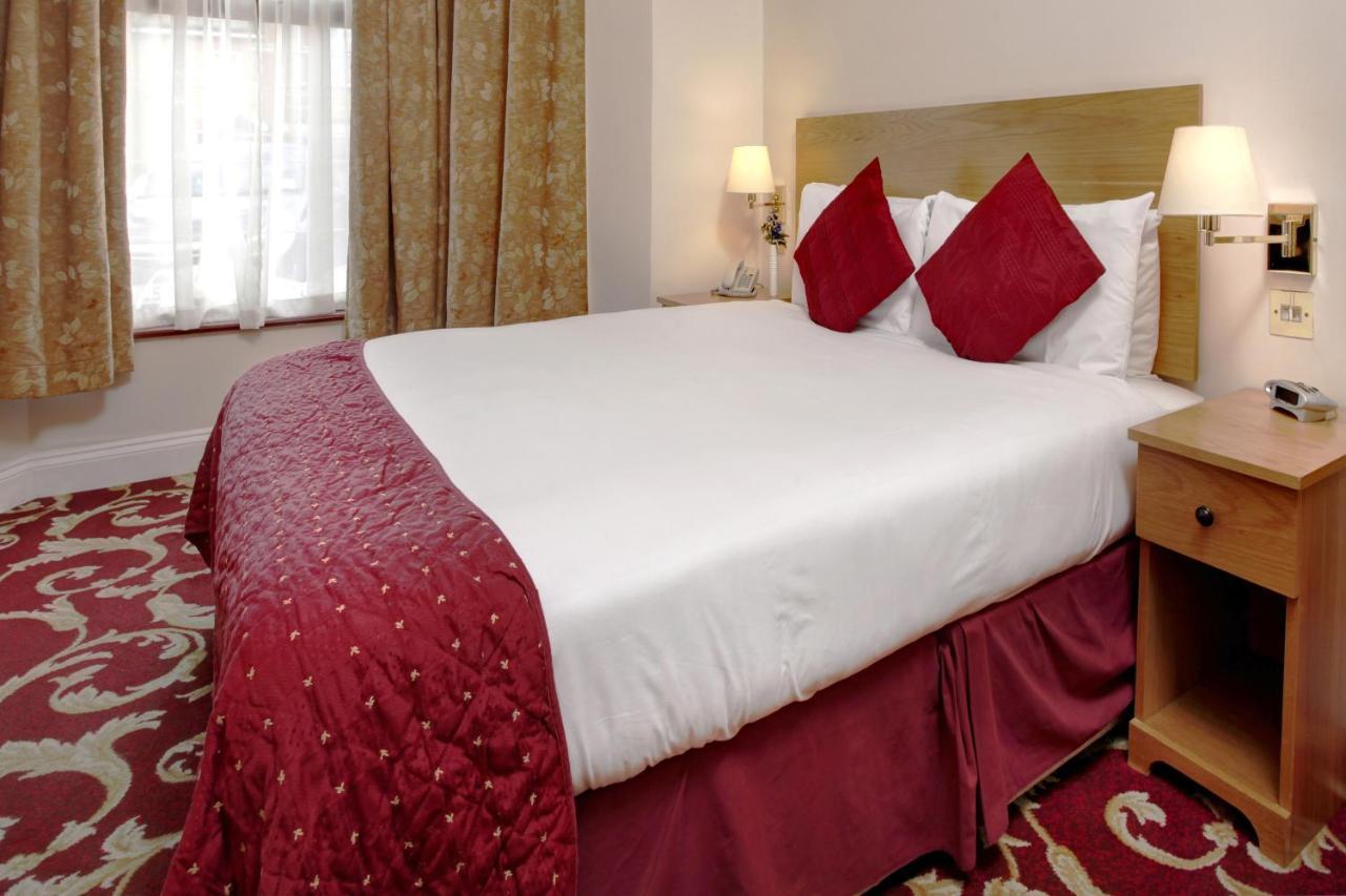 אילפורד Best Western Greater London מראה חיצוני תמונה
