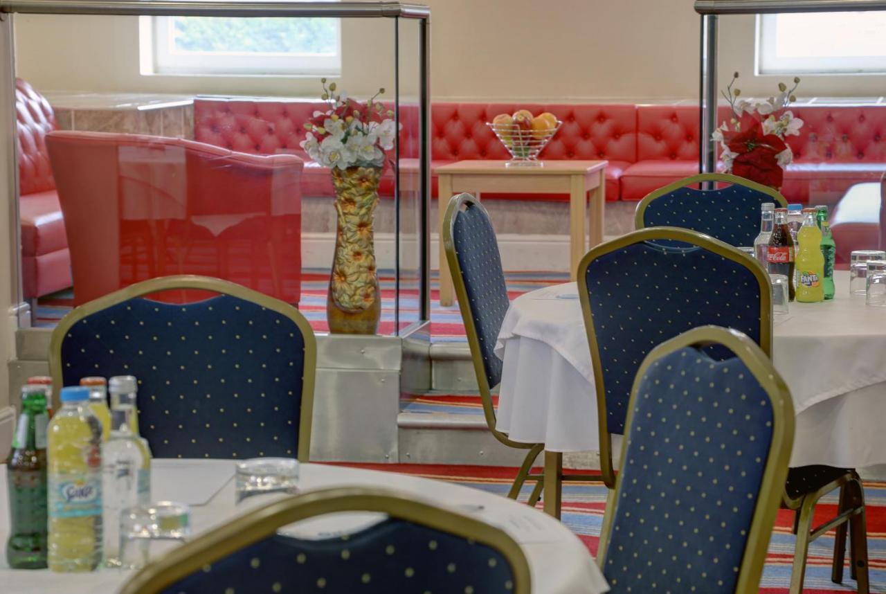 אילפורד Best Western Greater London מראה חיצוני תמונה