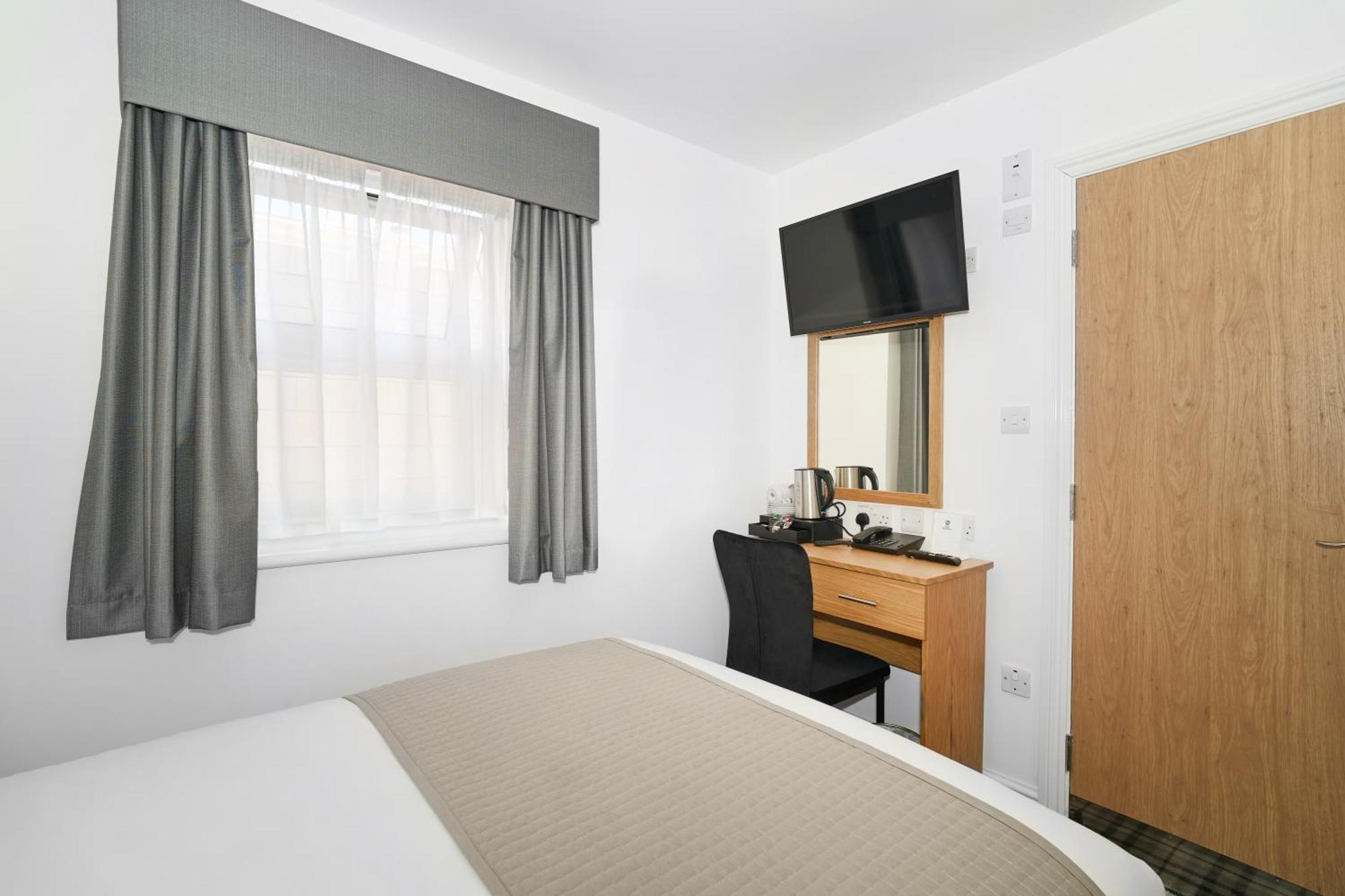 אילפורד Best Western Greater London מראה חיצוני תמונה