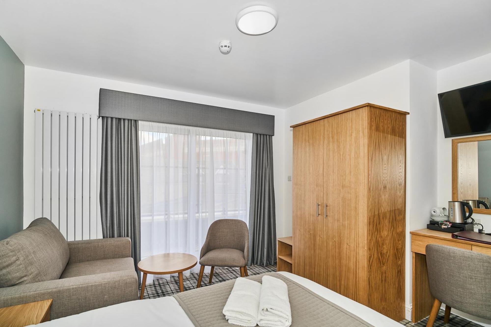 אילפורד Best Western Greater London מראה חיצוני תמונה