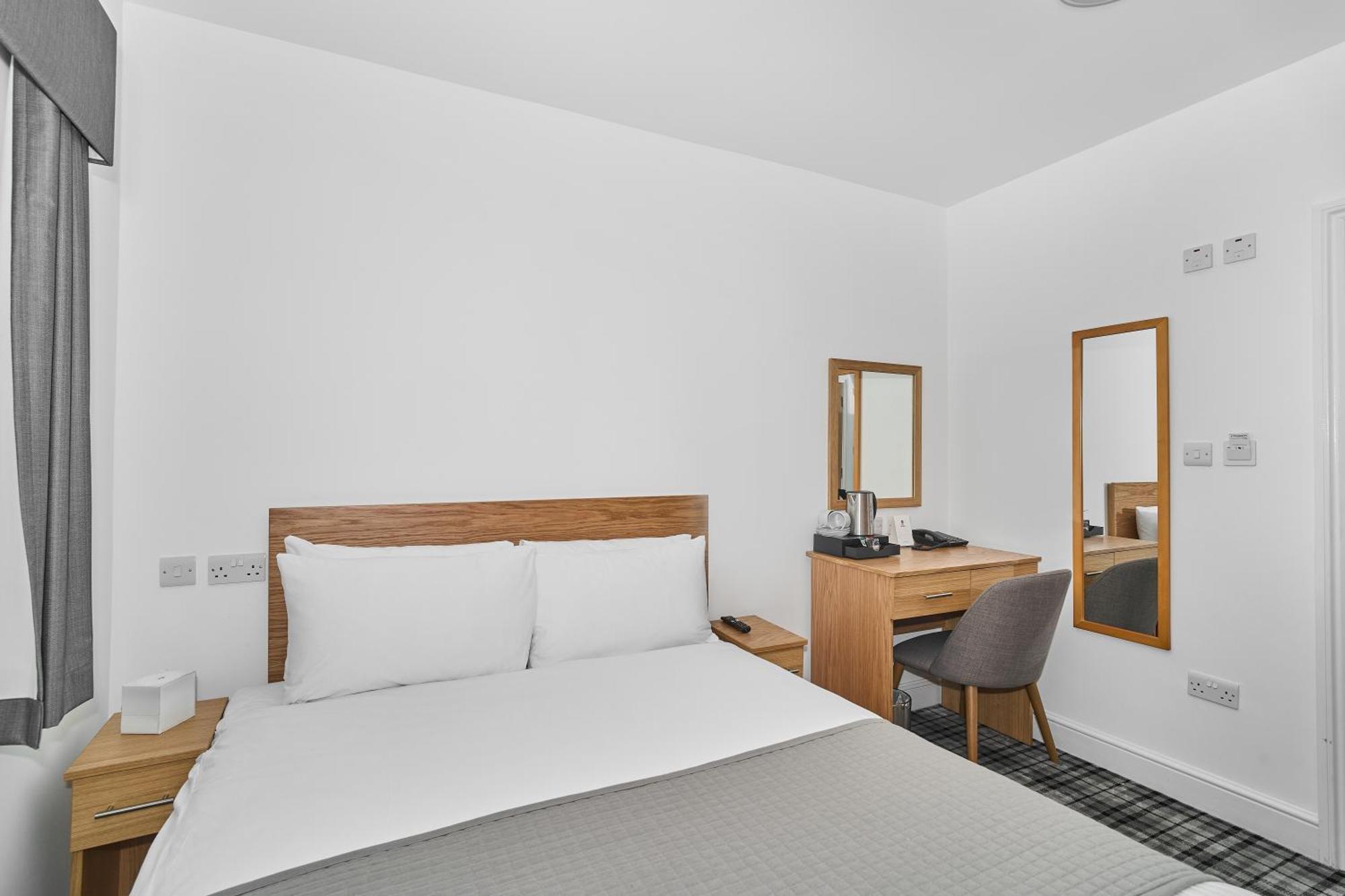 אילפורד Best Western Greater London מראה חיצוני תמונה